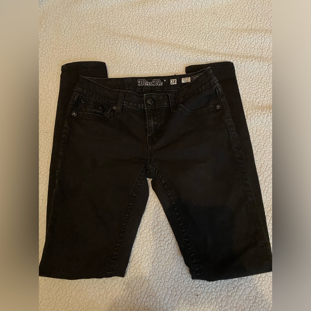 Size 28 skinny miss me jeans